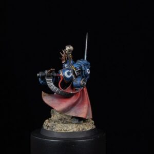 Warhammer 40,000 - Ultramarines Captain in Gravis Armour